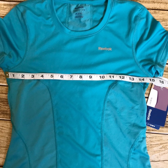 Reebok slim fit play dry workout tee size small - Picture 5 of 6
